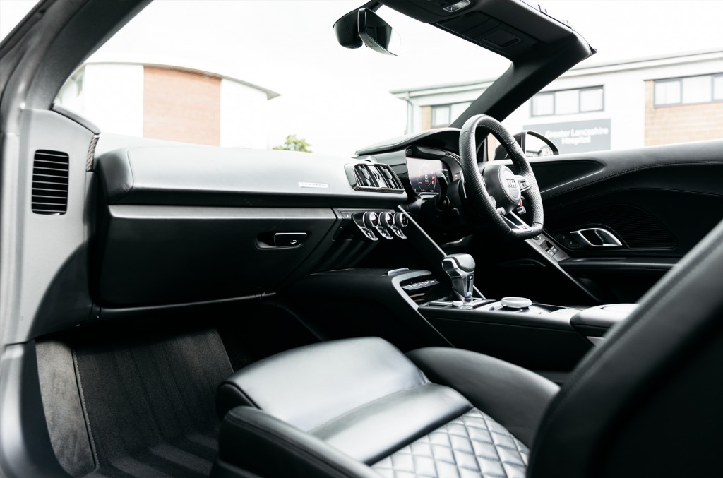 2018 AUDI R8, 19/19