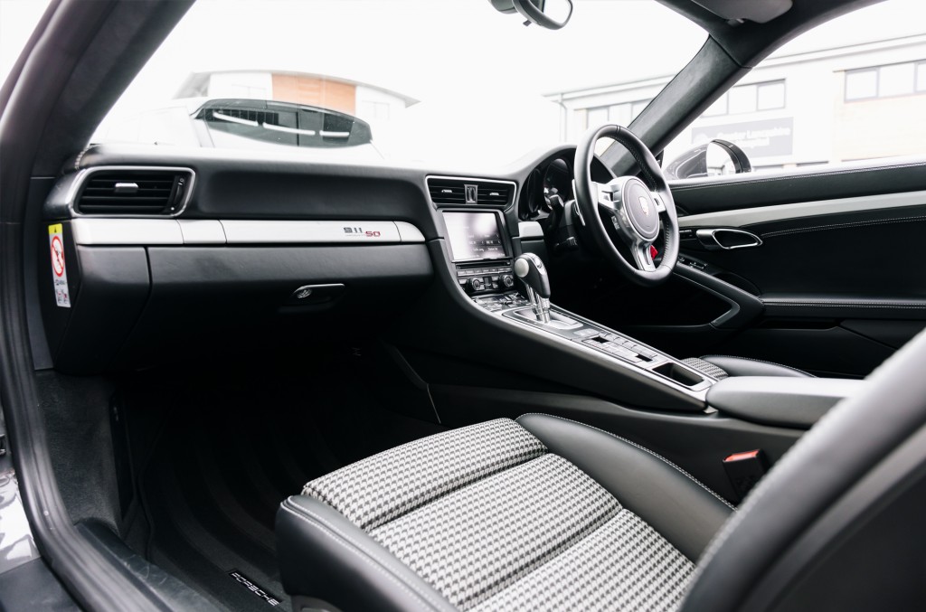 2014 PORSCHE 911, 18/20