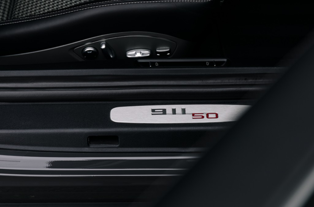 2014 PORSCHE 911, 20/20