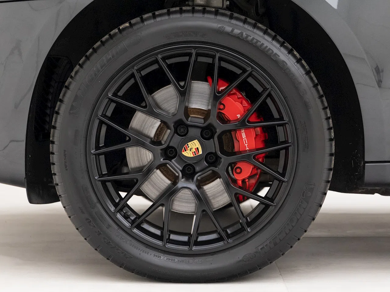 2018 Porsche Macan GTS wheel