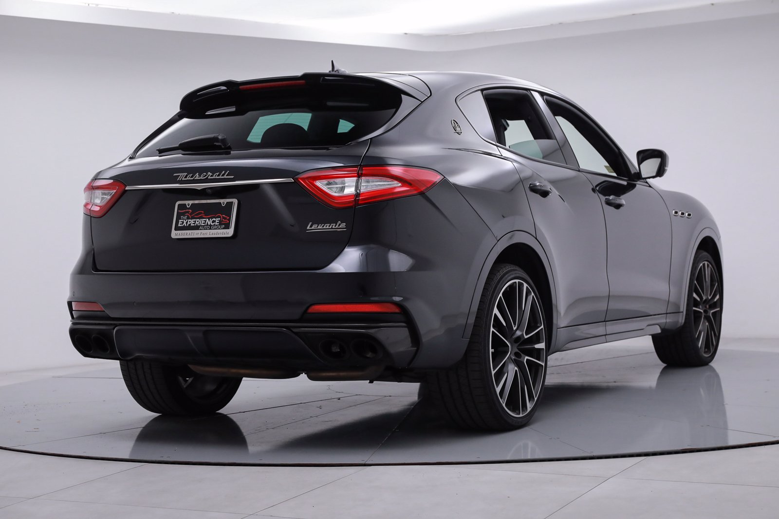 2019 Maserati Levante Trofeo, 5/17