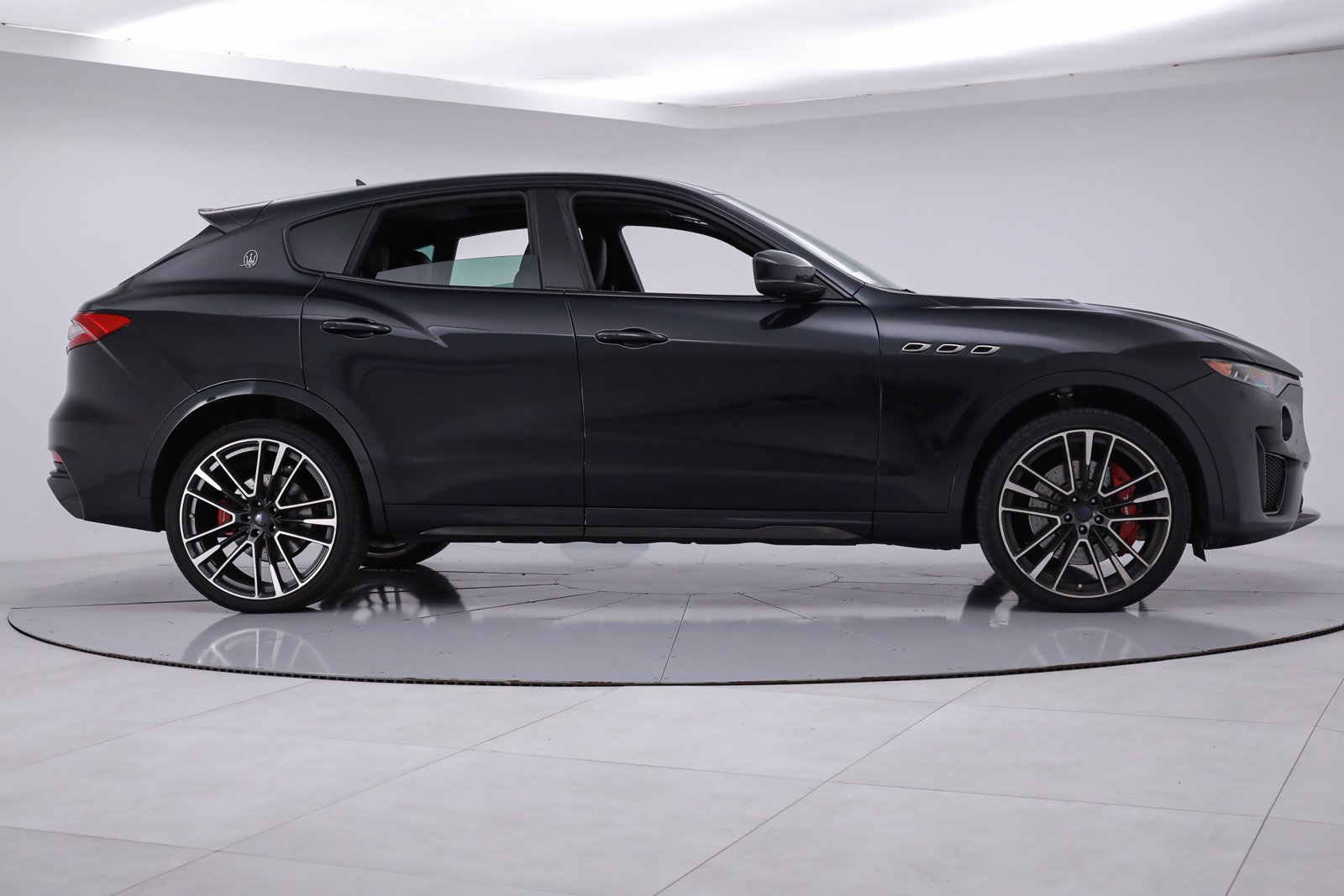 2019 Maserati Levante Trofeo, 6/17
