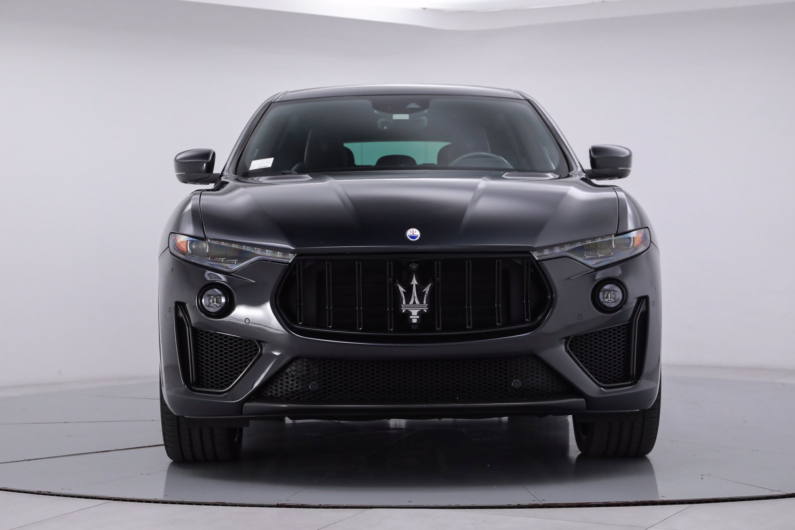 2019 Maserati Levante Trofeo, 8/17
