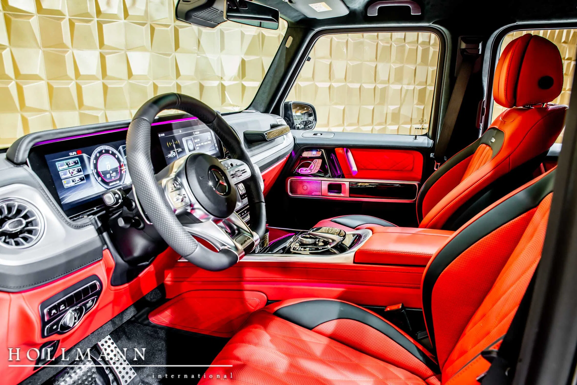 2019 BRABUS G 700 interior, Designo Leder Nappa Classicrot/schwarz