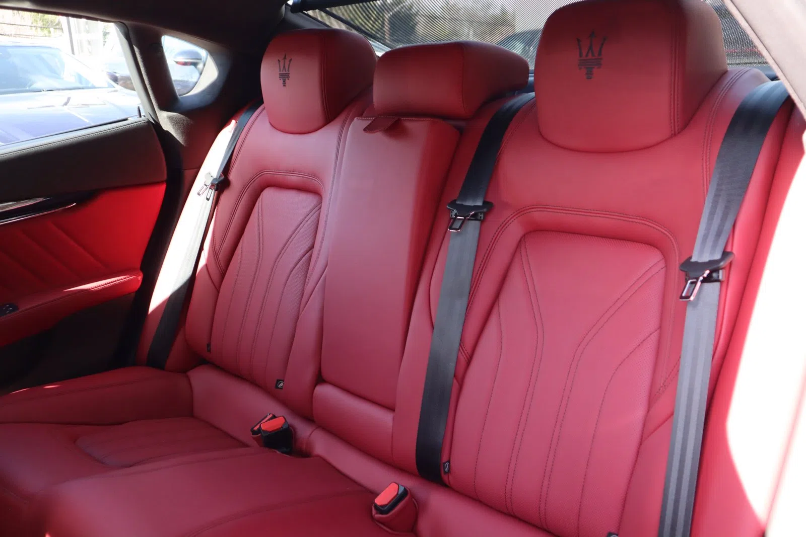 2022 Maserati Quattroporte Modena Q4 interior, seats, Red, Full leather