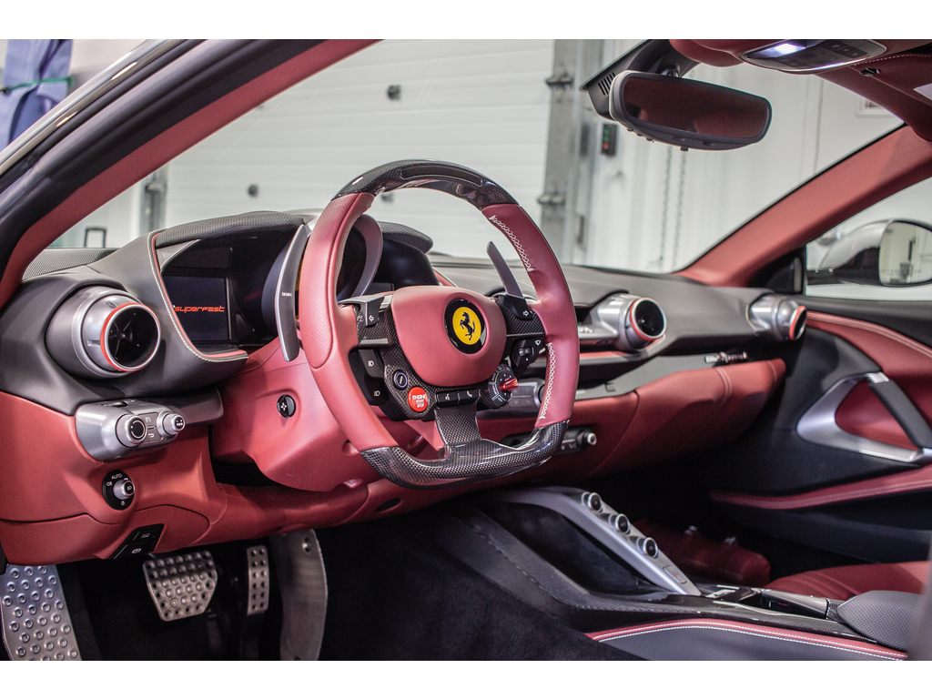 2018 FERRARI 812 SUPERFAST, 17/20