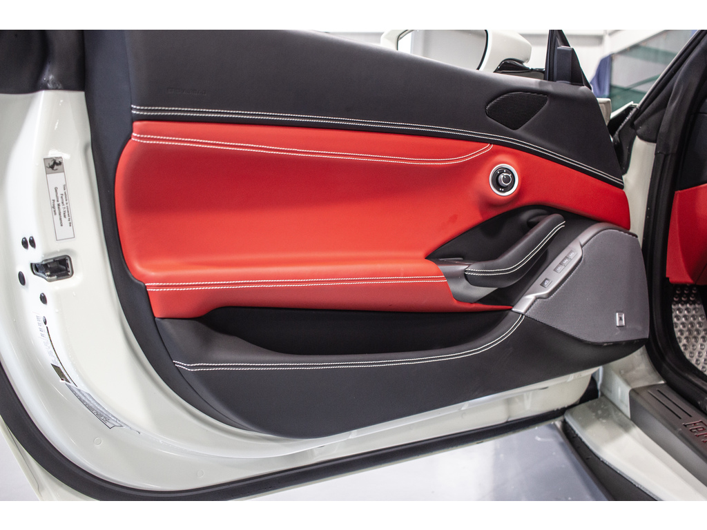 2019 FERRARI PORTOFINO, 13/18
