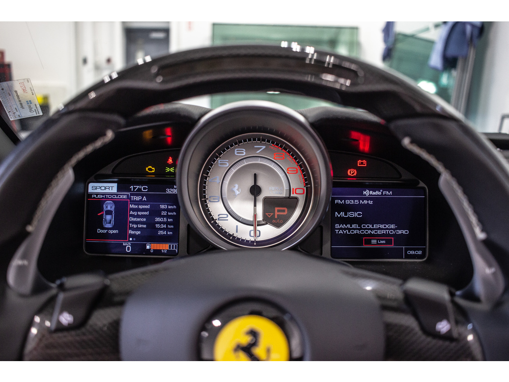 2019 FERRARI PORTOFINO, 15/18