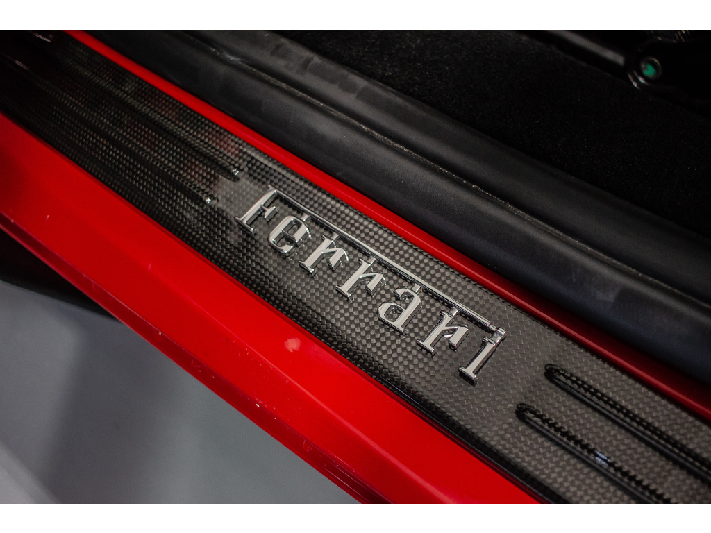 2021 FERRARI F8 TRIBUTO, 15/20