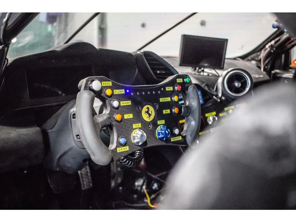 2017 Ferrari 488 Challenge Evo interior, Nero