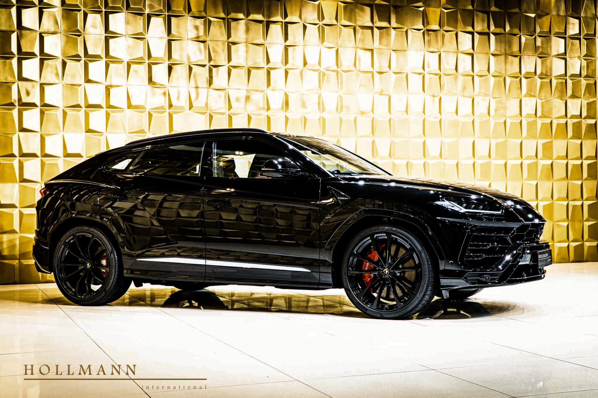 Lamborghini Urus, 2/20