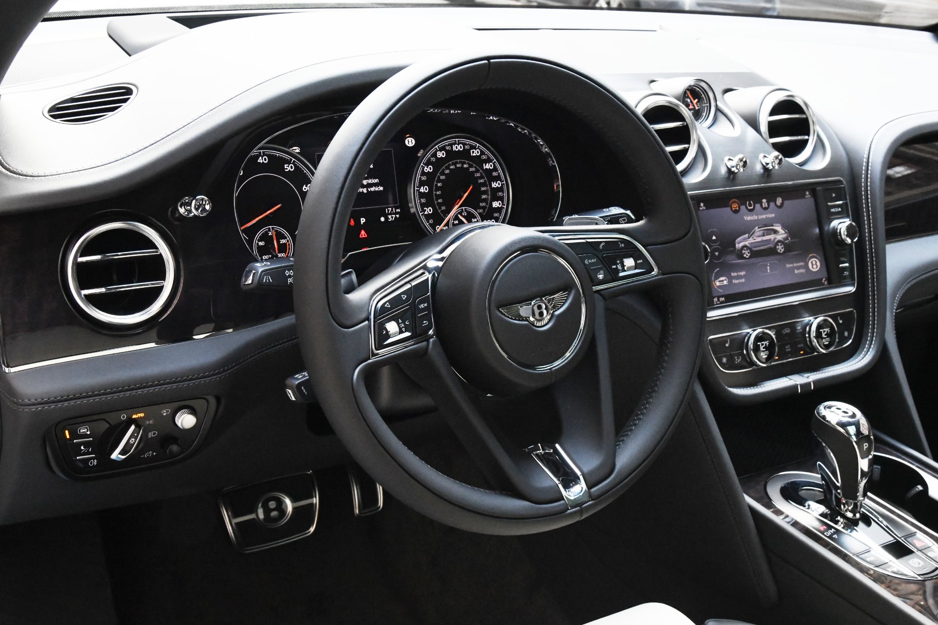 2019 BENTLEY BENTAYGA, 13/20