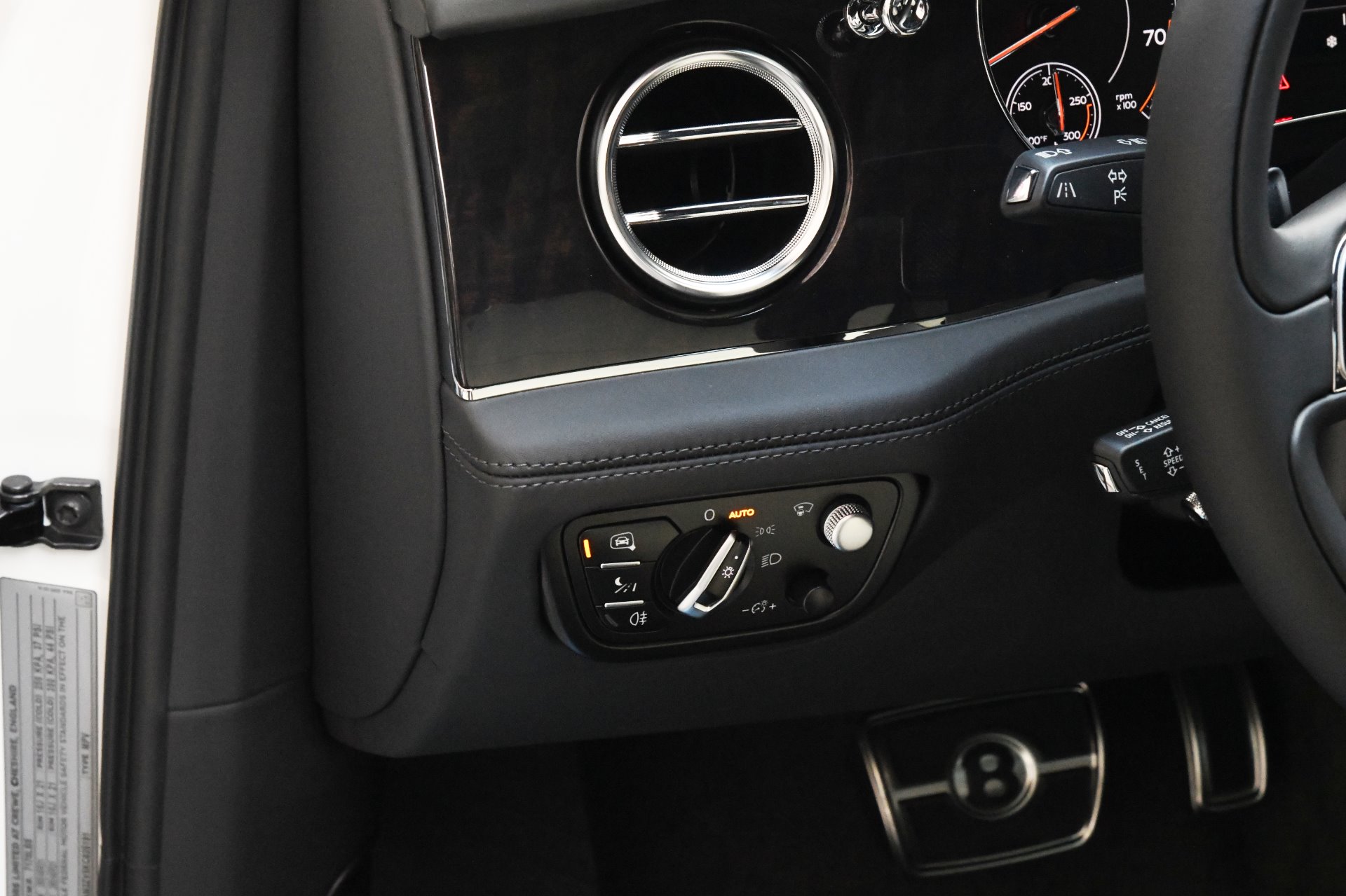 2019 BENTLEY BENTAYGA, 15/20
