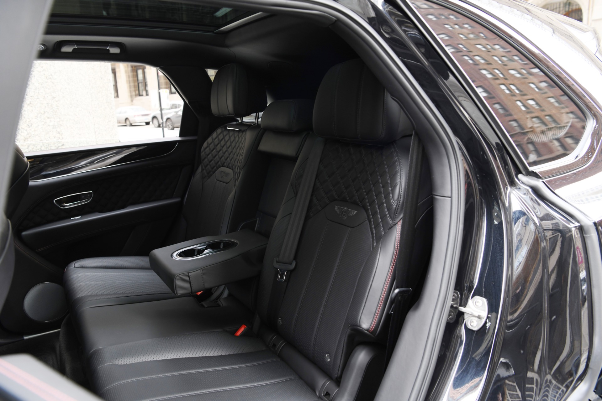 2021 BENTLEY BENTAYGA, 11/20