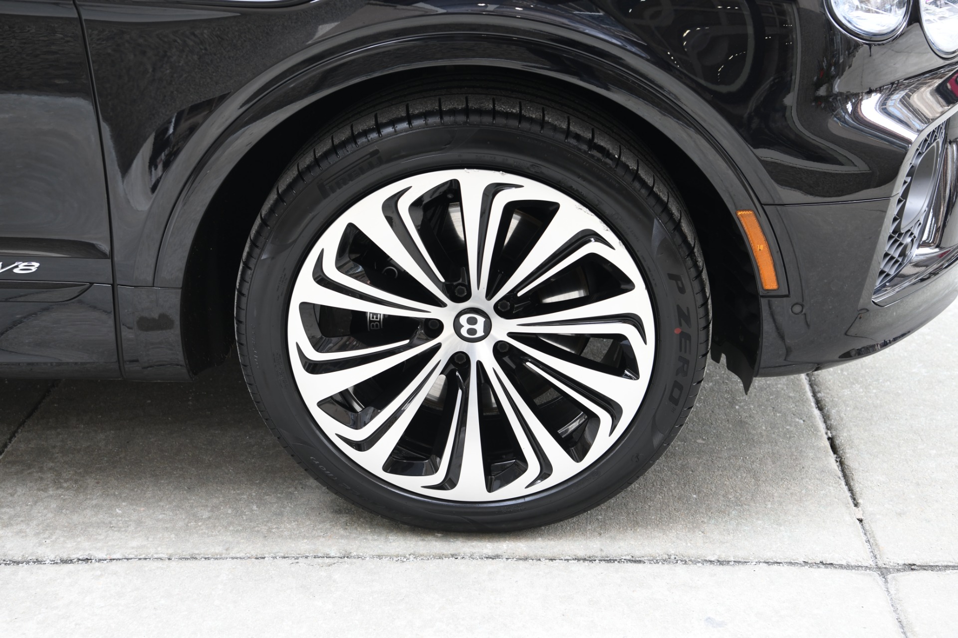 2021 BENTLEY BENTAYGA, 20/20