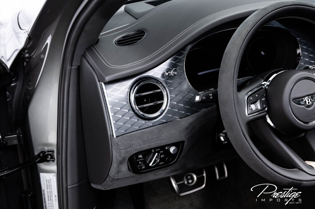 2021 Bentley Bentayga Speed, 16/20