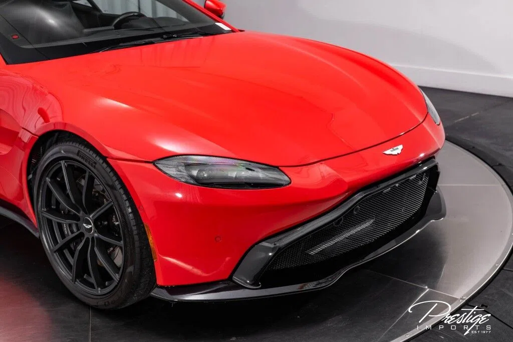 2019 Aston Martin Vantage for sale, exterior, Red