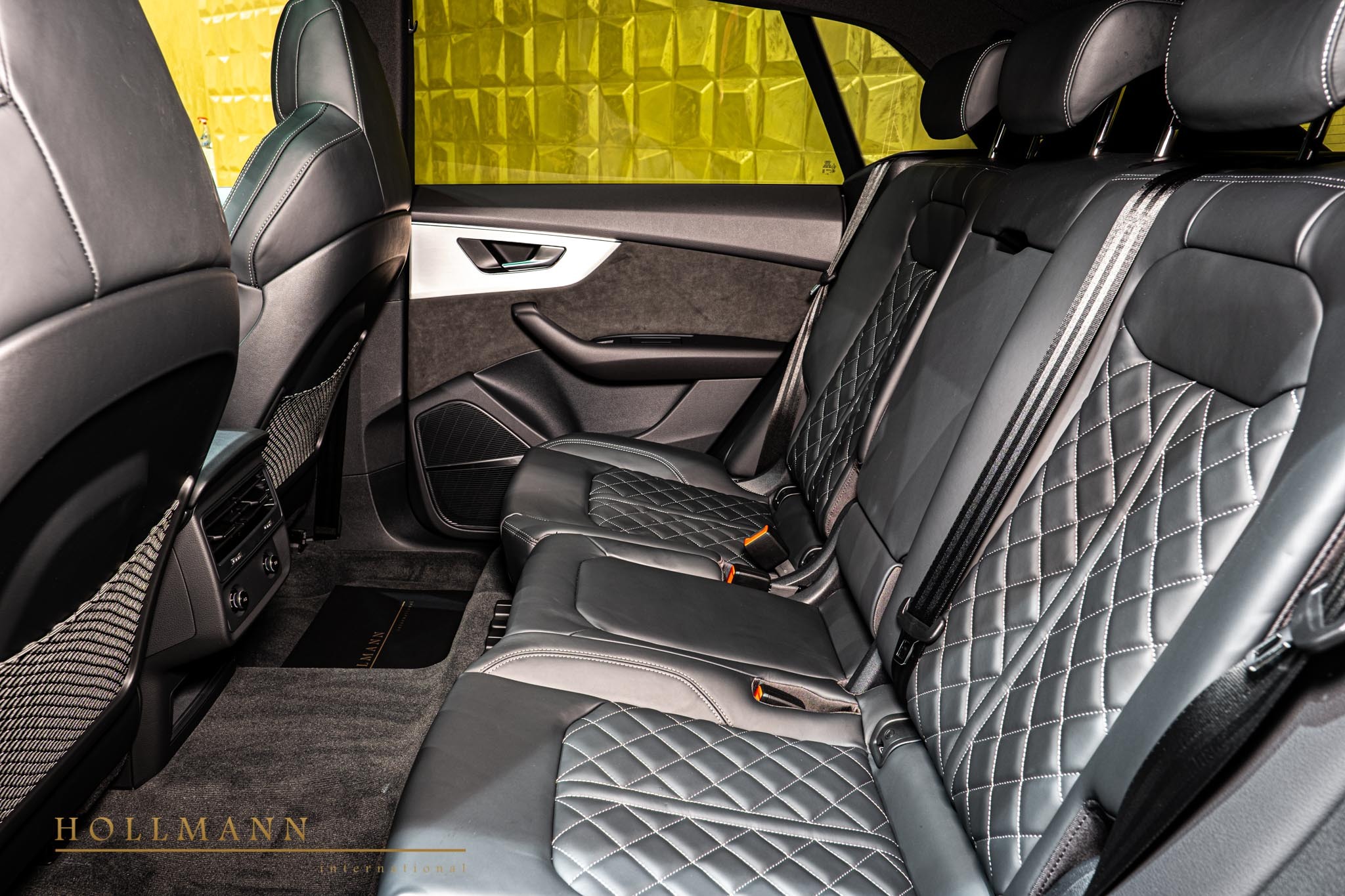 Audi SQ8, 15/16