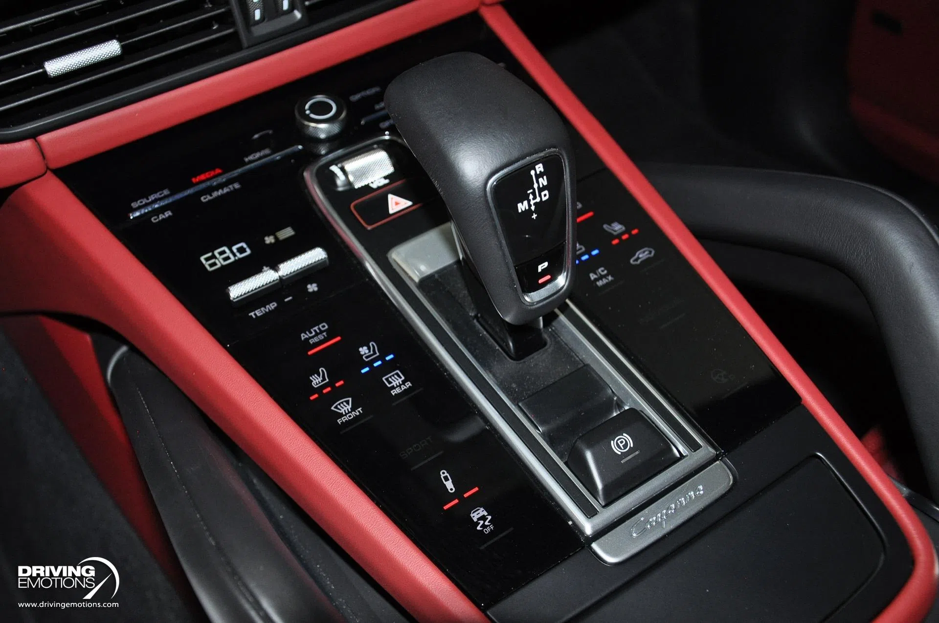 2021 Porsche Cayenne Turbo interior, center console, BLACK/BORDEAUX RED, Leather