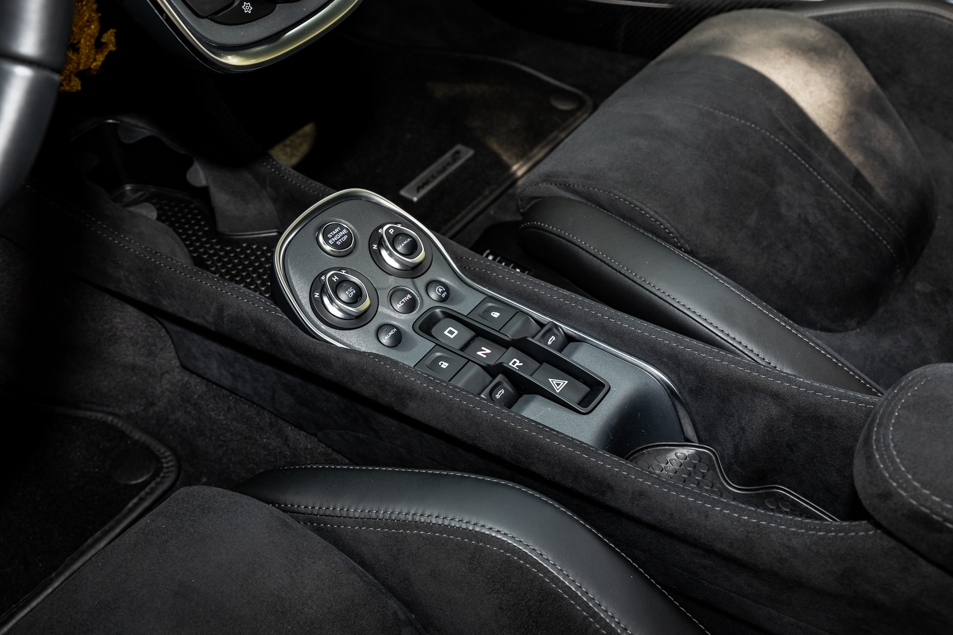 2019 McLaren 570GT, 11/19