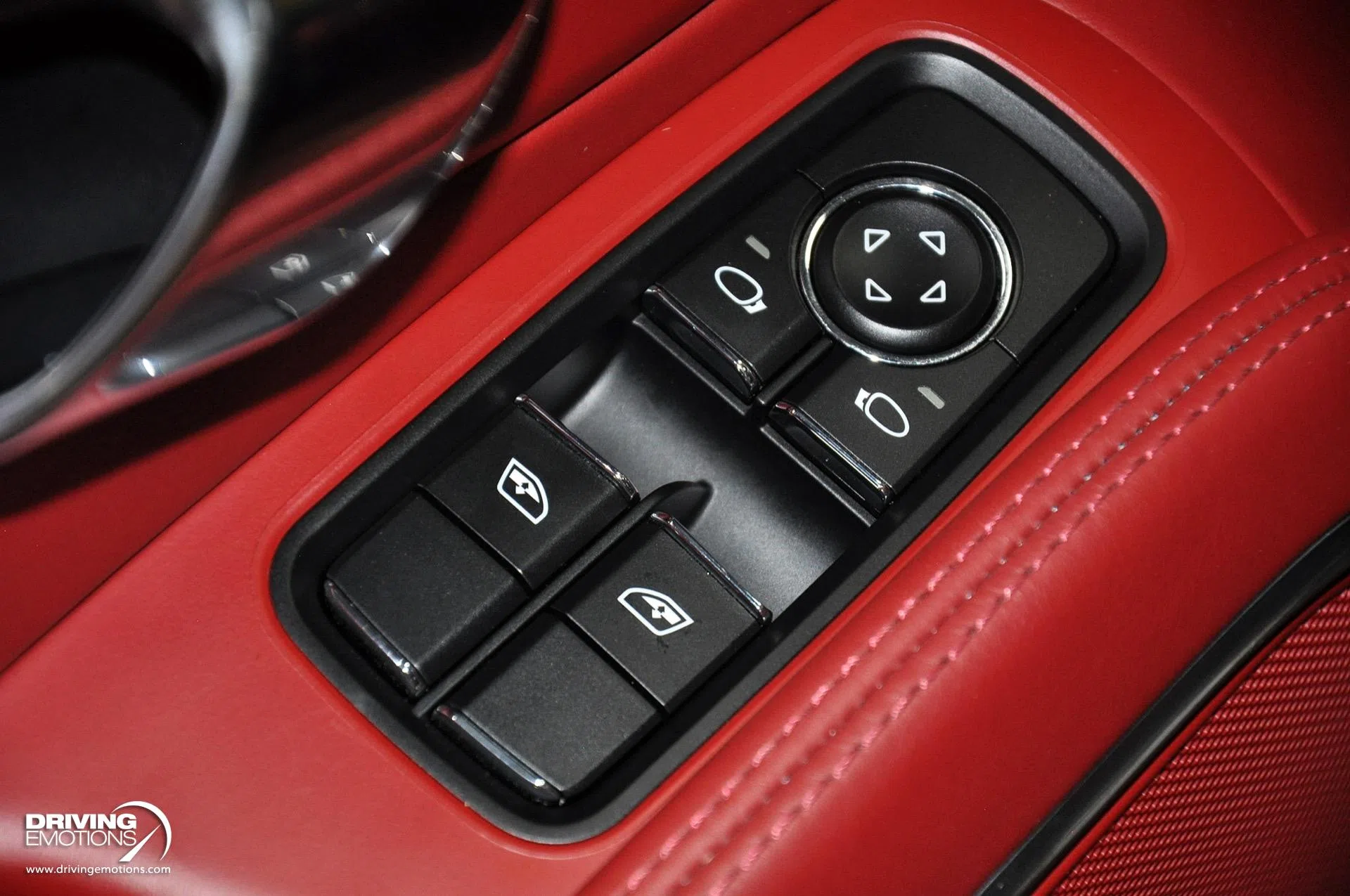 2017 Porsche 911 Turbo S interior, center console, BLACK/BORDEAUX RED, Leather