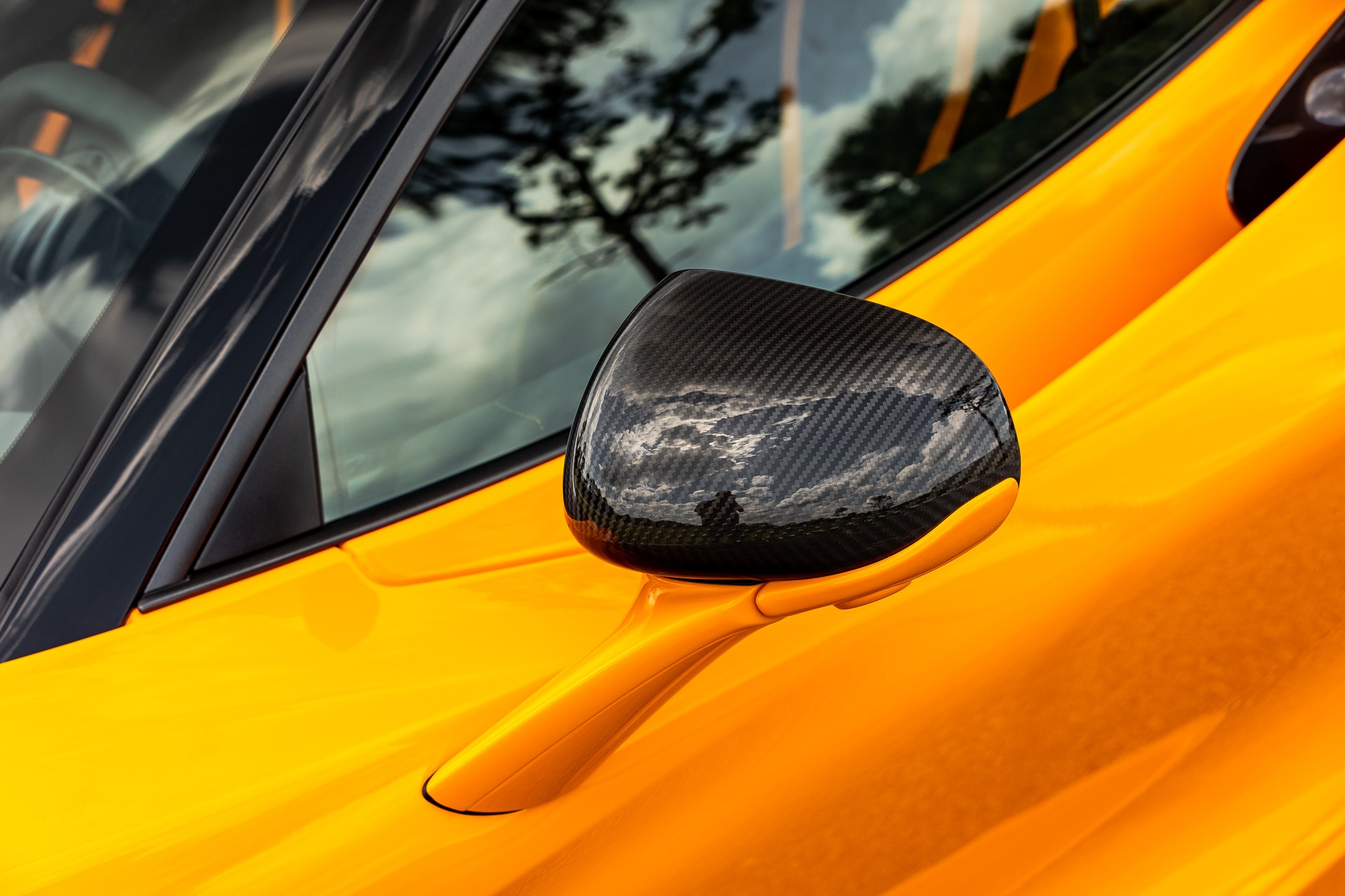 2022 McLaren 720S Performance, 3/19