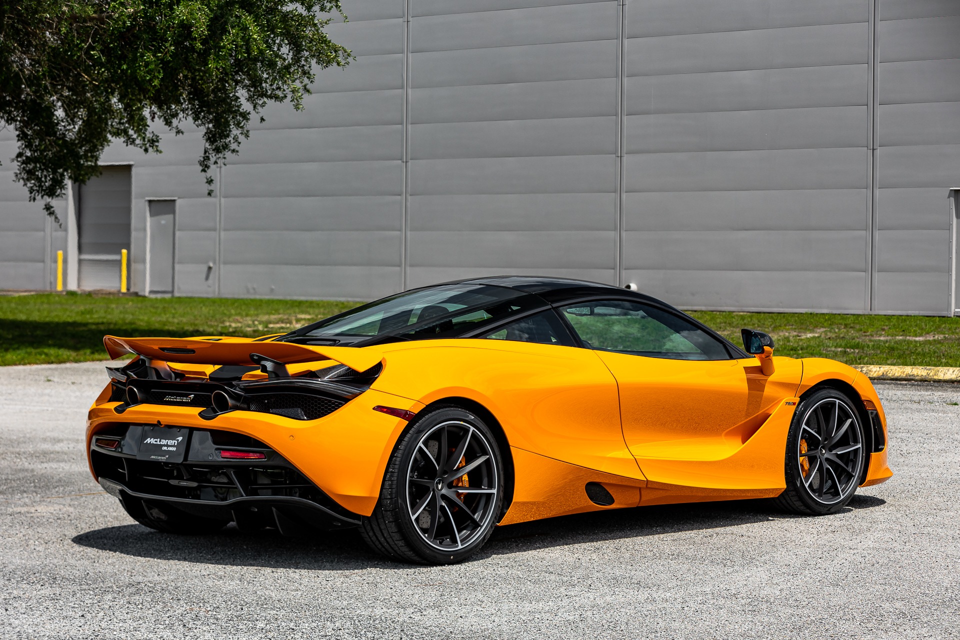 2022 McLaren 720S Performance, 8/19