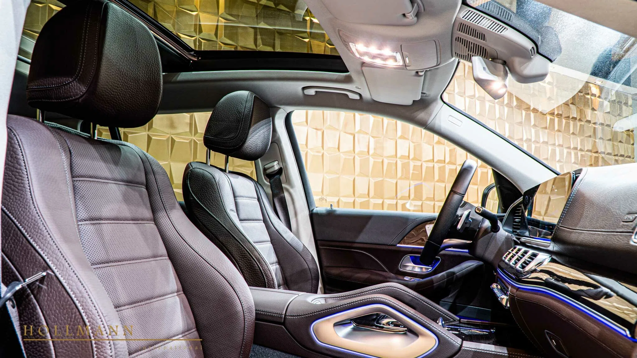 Mercedes-Benz GLS 400d 4MATIC interior, seats, Leather Brown