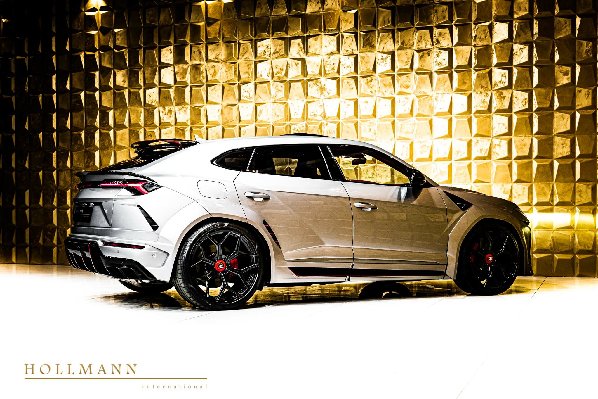 2022 Lamborghini Urus by NOVITEC, 11/18