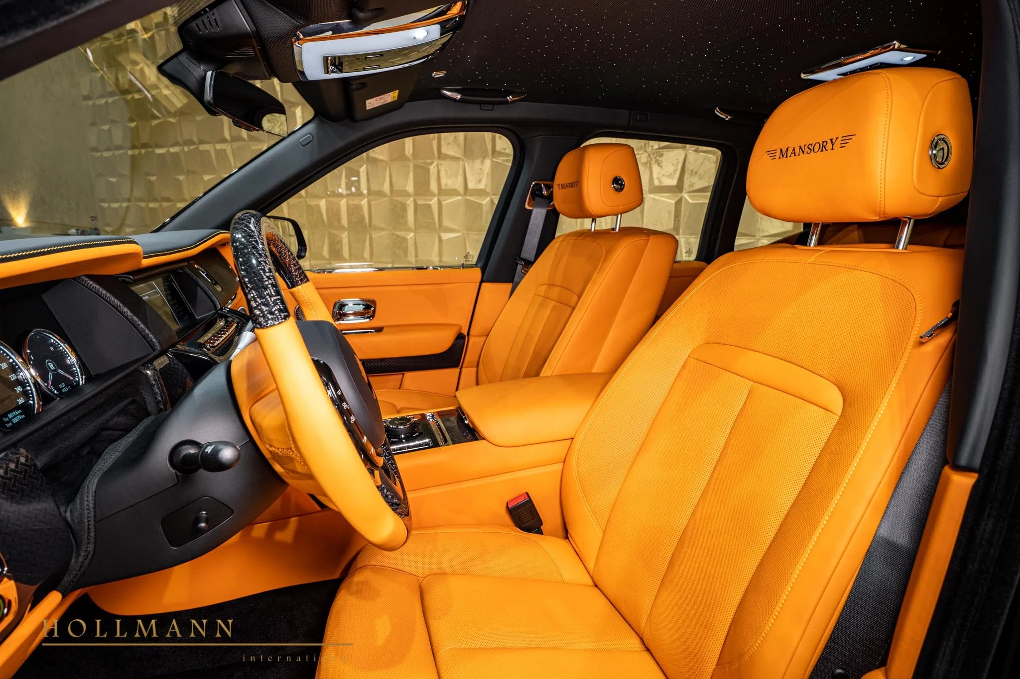 2022 Mansory Cullinan Black Badge interior, seats
