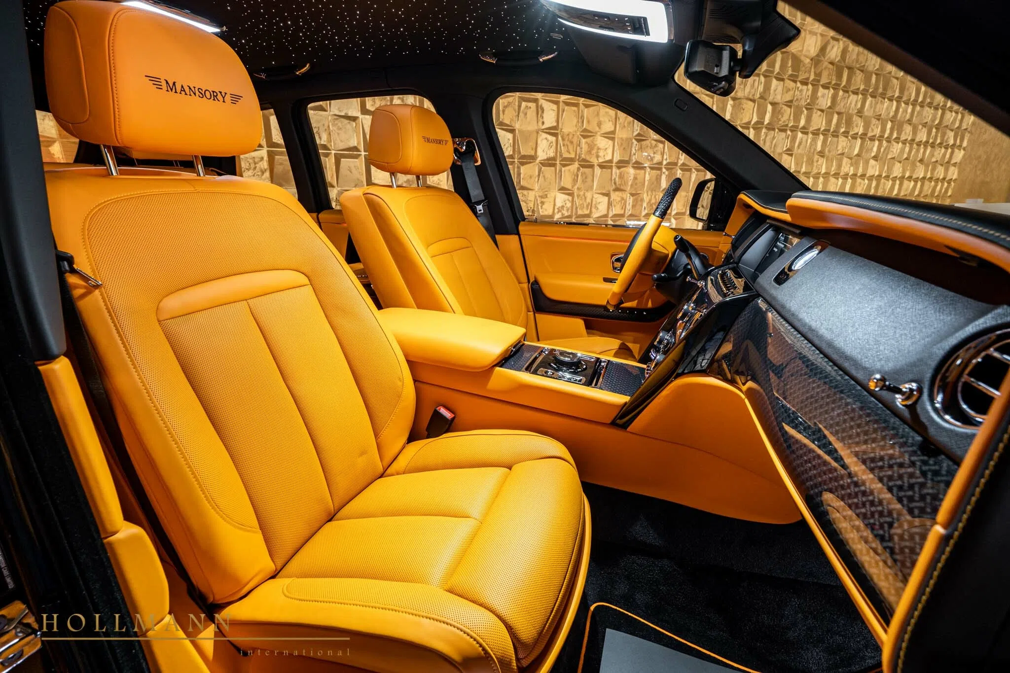 2022 Mansory Cullinan Black Badge interior, seats