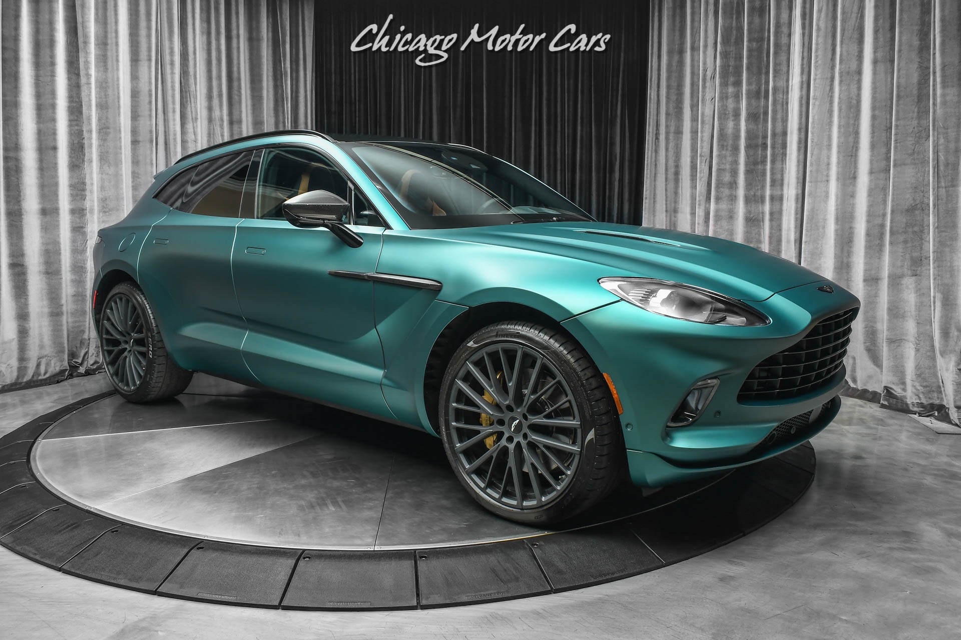 2022 ASTON MARTIN DBX, 18/20