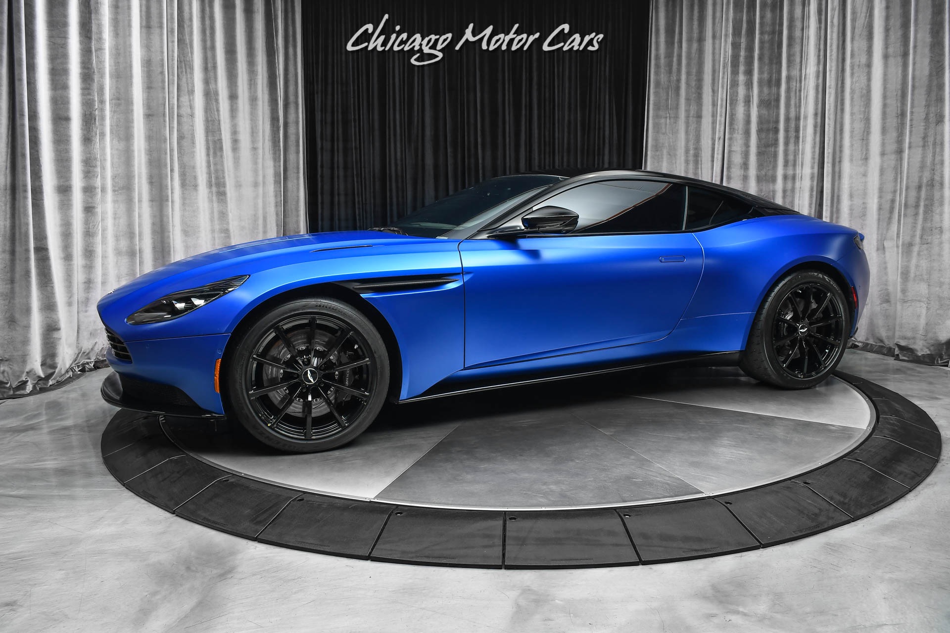 2020 Aston Martin DB11 AMR V12 Coupe, 3/19