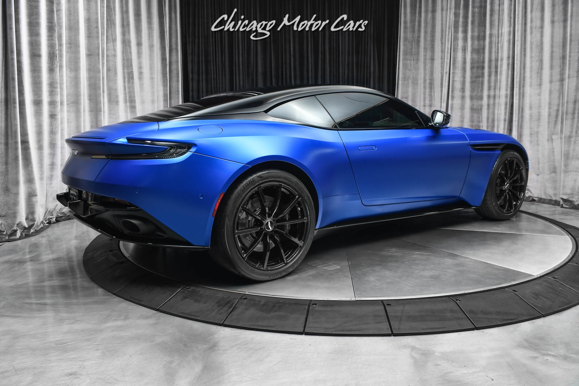 2020 Aston Martin DB11 AMR V12 Coupe, 16/19