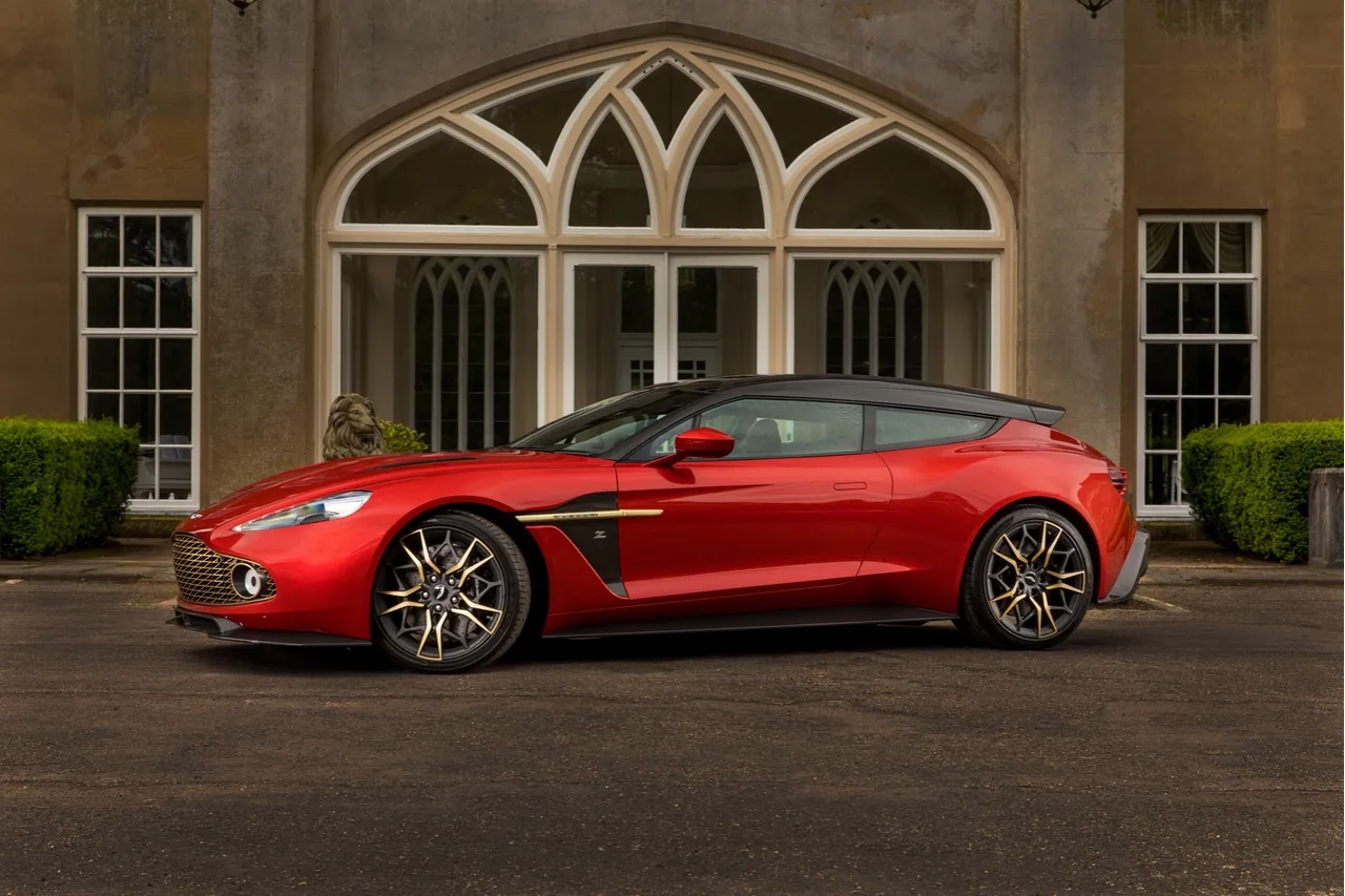 2019 Aston Martin Zagato Shooting Brake, 3/9
