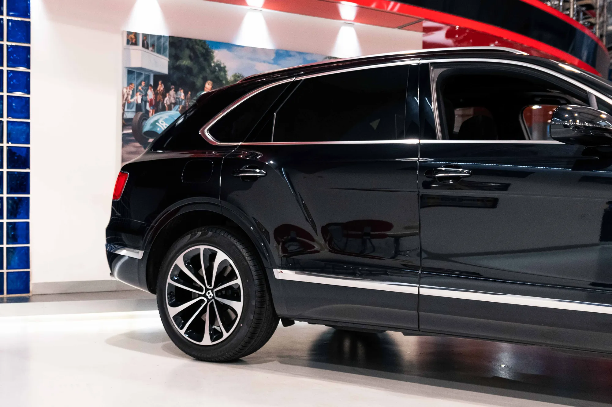 2016 BENTLEY BENTAYGA, 3/16