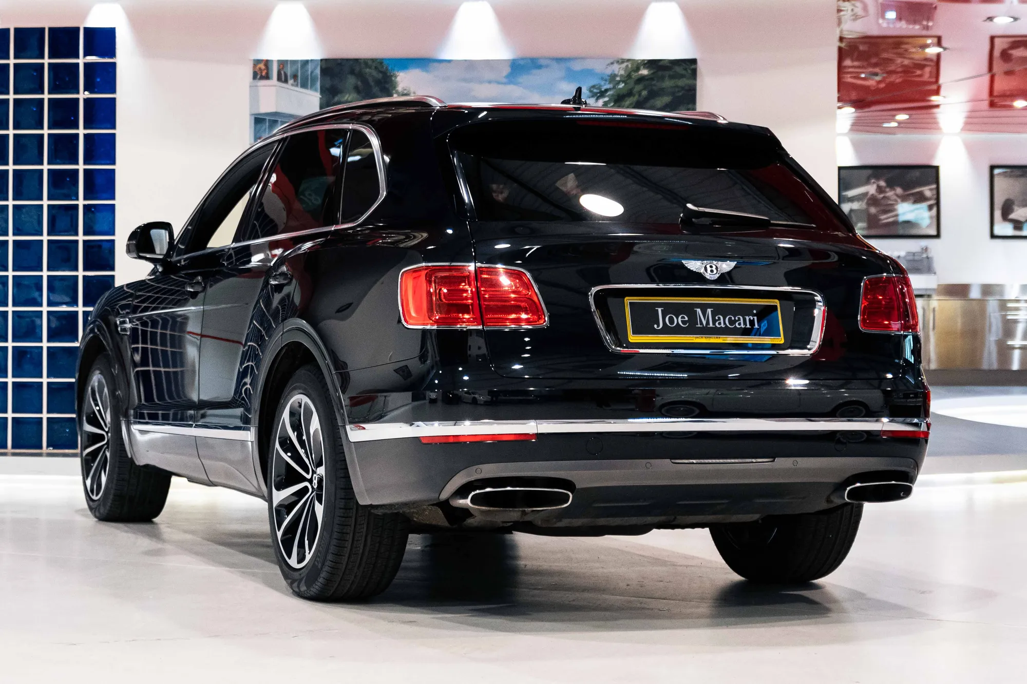 2016 BENTLEY BENTAYGA, 5/16