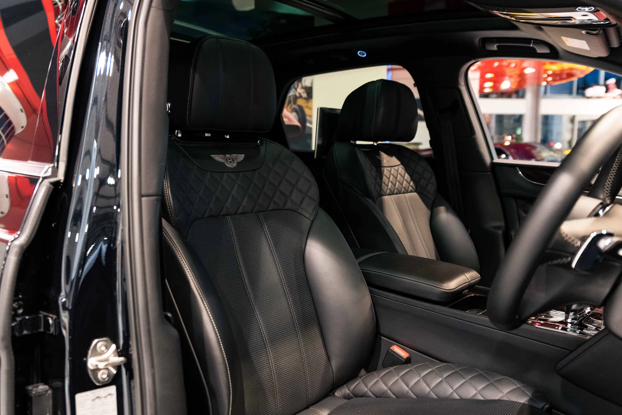 2016 BENTLEY BENTAYGA, 8/16