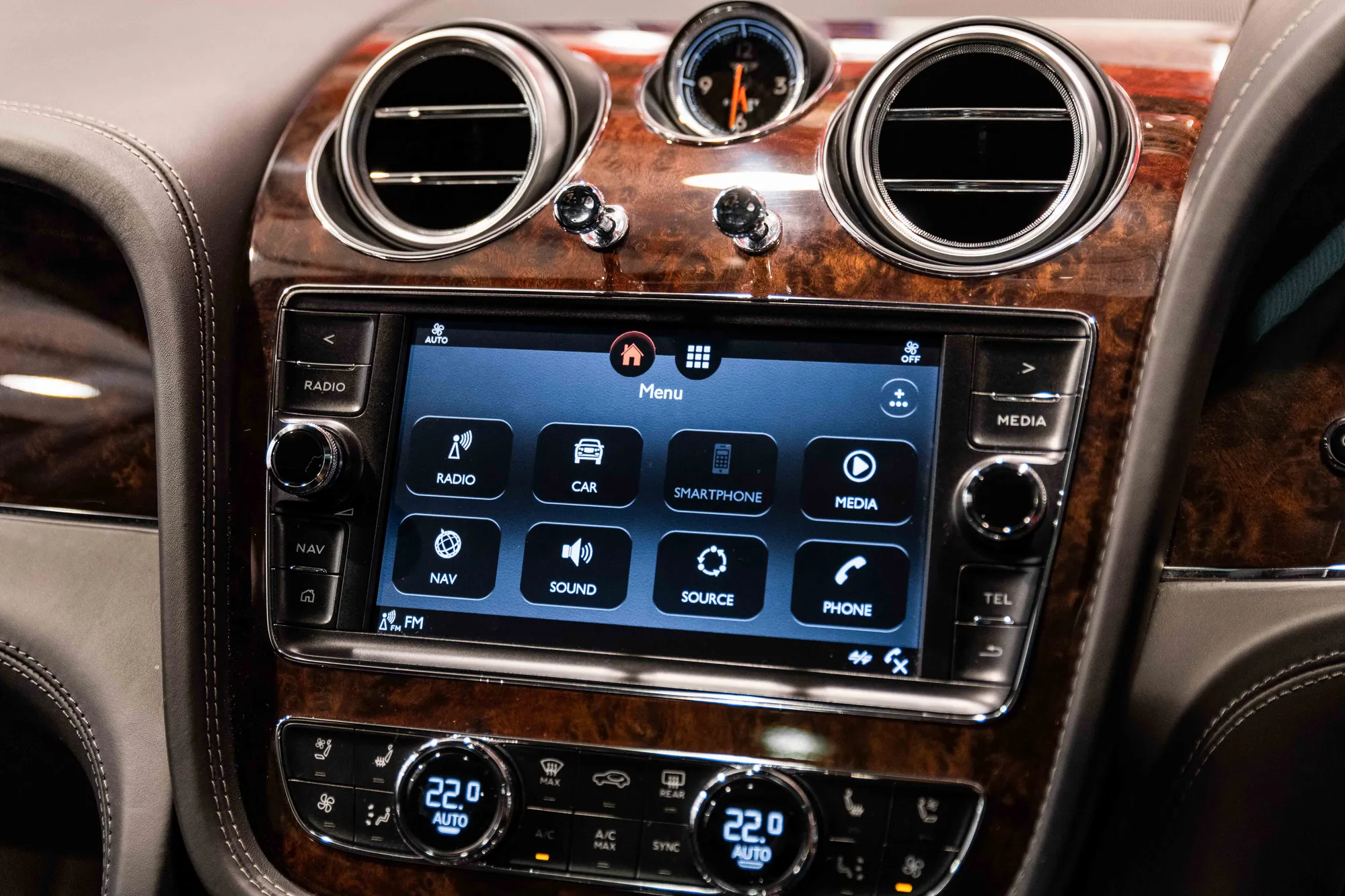 2016 BENTLEY BENTAYGA, 11/16