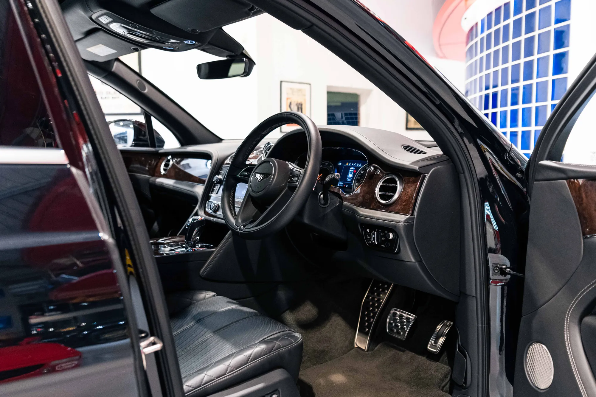 2016 BENTLEY BENTAYGA, 15/16