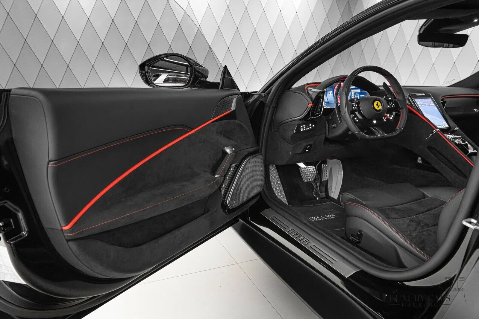 2022 Ferrari Roma interior, door panel, Black, Full leather