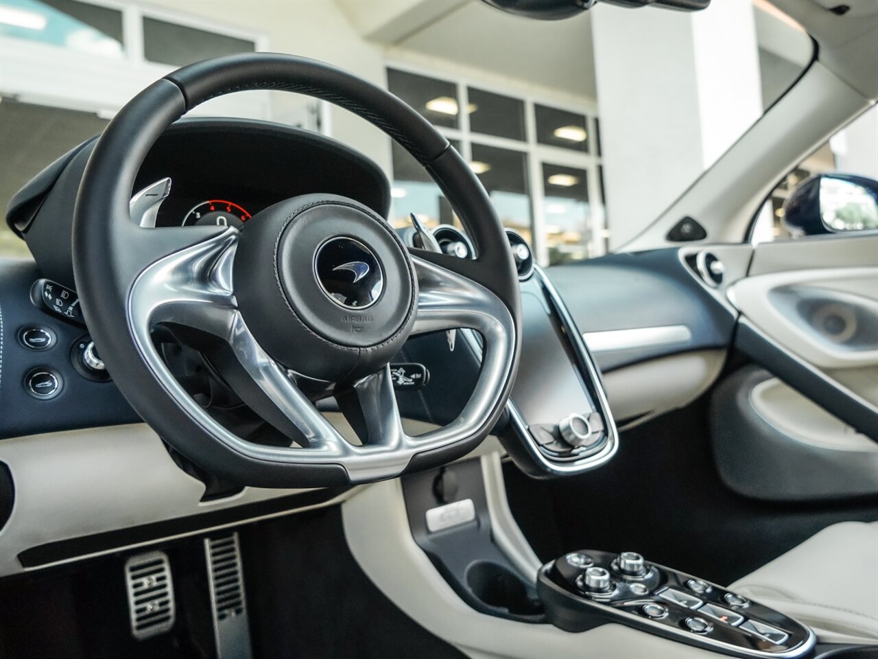 2020 McLaren GT, 8/20