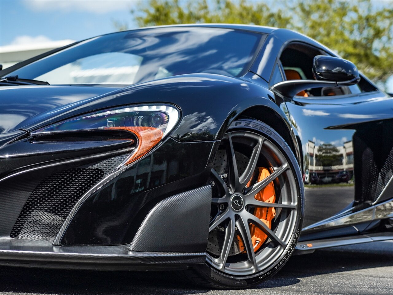 2016 McLaren 675LT, 2/20