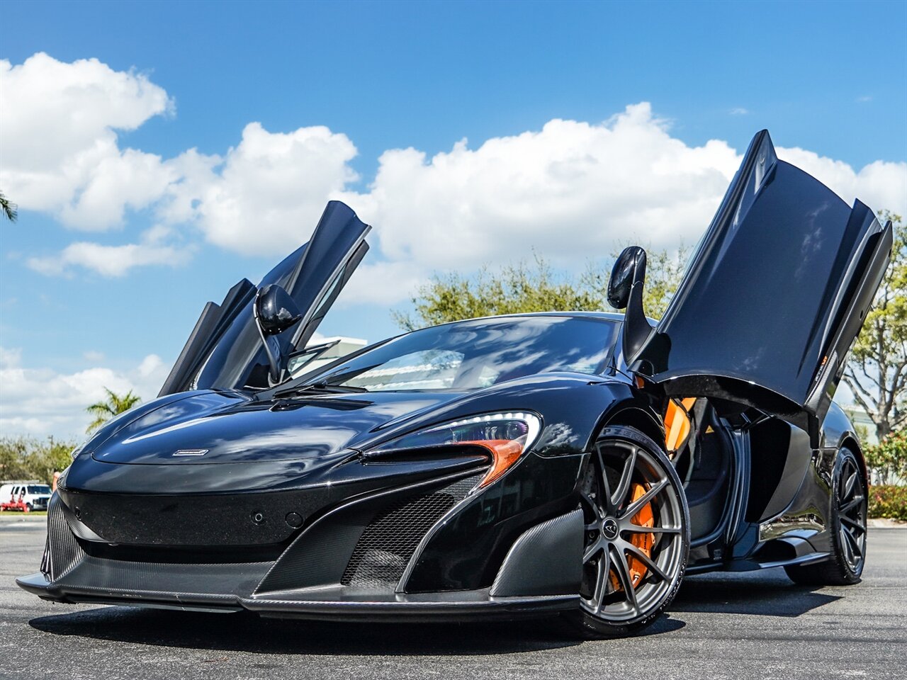 2016 McLaren 675LT, 10/20