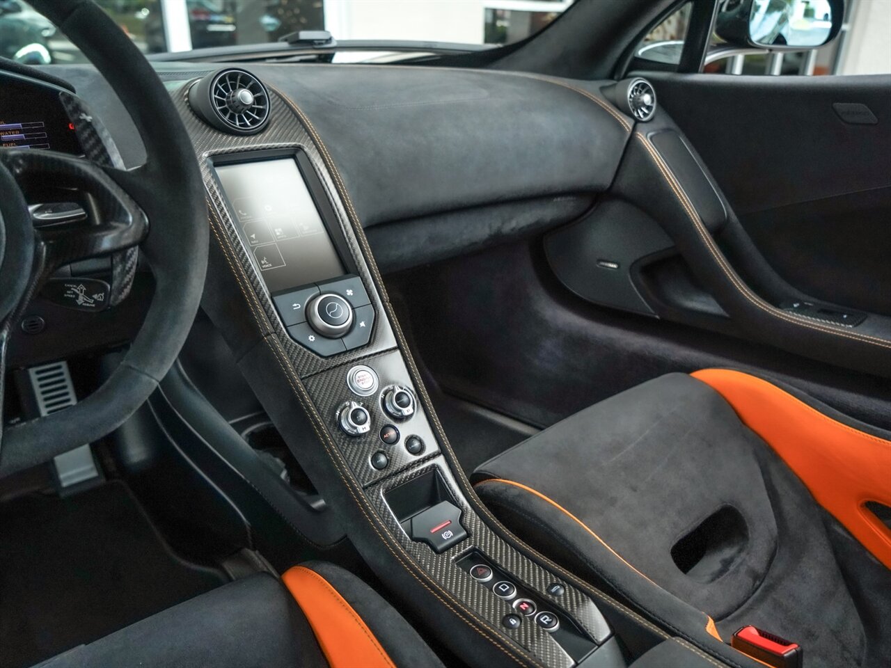 2016 McLaren 675LT, 13/20