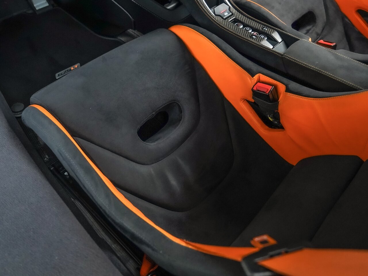 2016 McLaren 675LT, 15/20