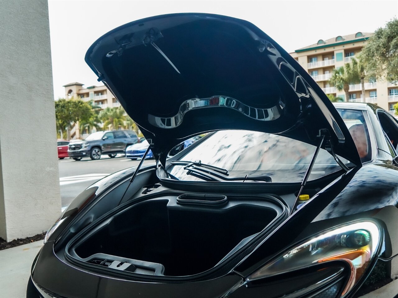 2016 McLaren 675LT, 17/20
