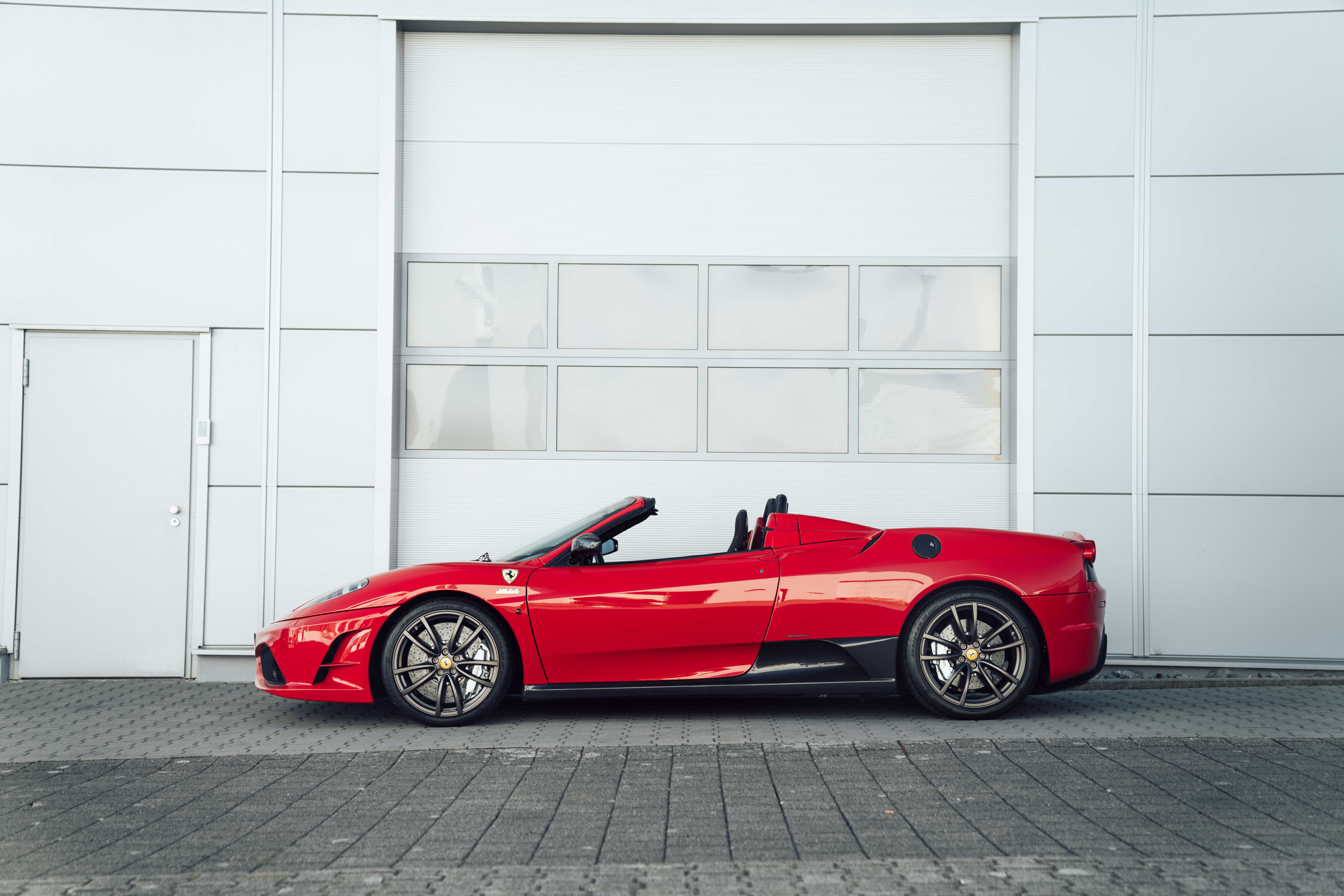 2009 Ferrari F430 Scuderia Spider 16M, 18/19