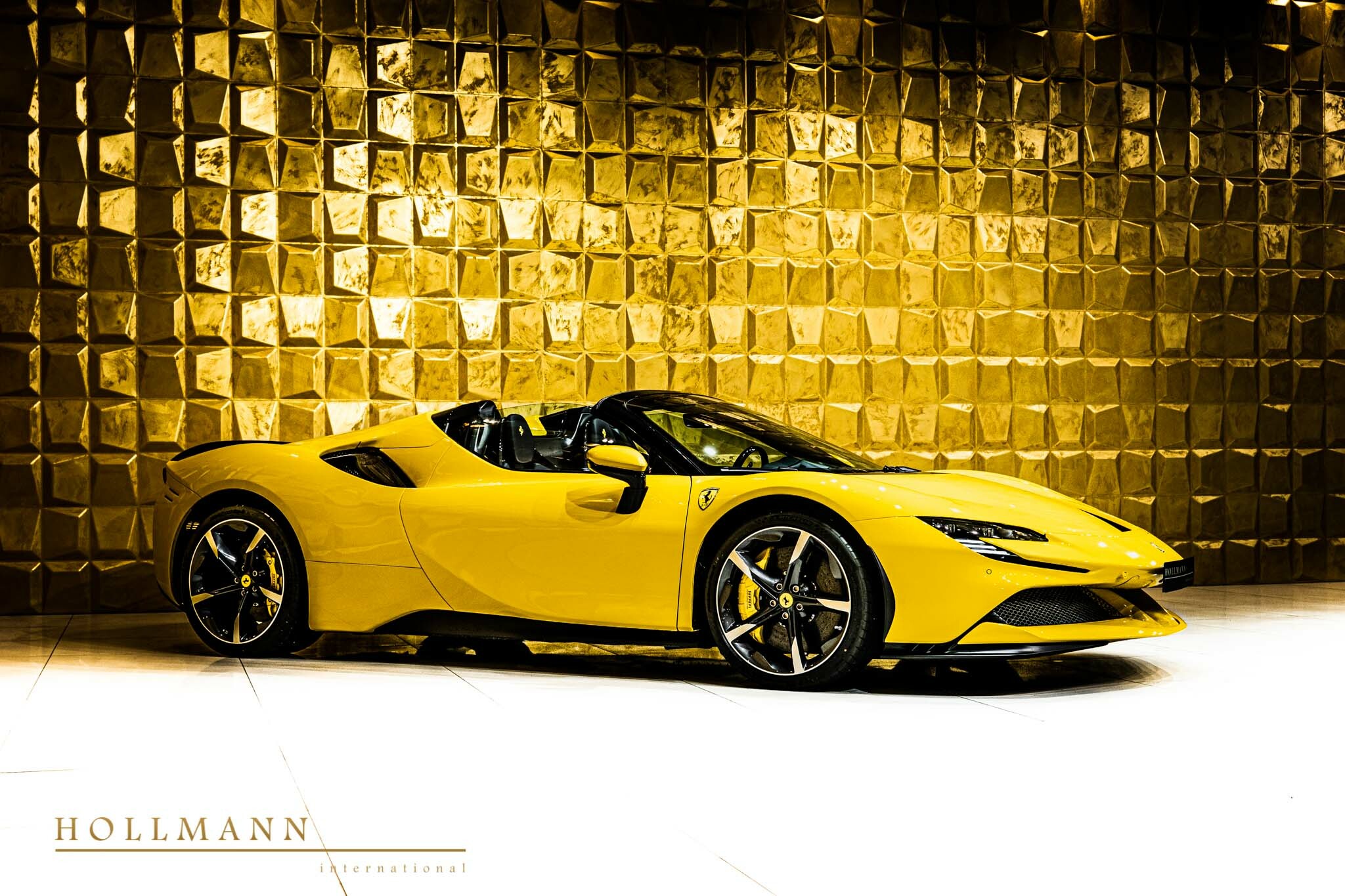 2023 Ferrari SF90 Spider, 20/24