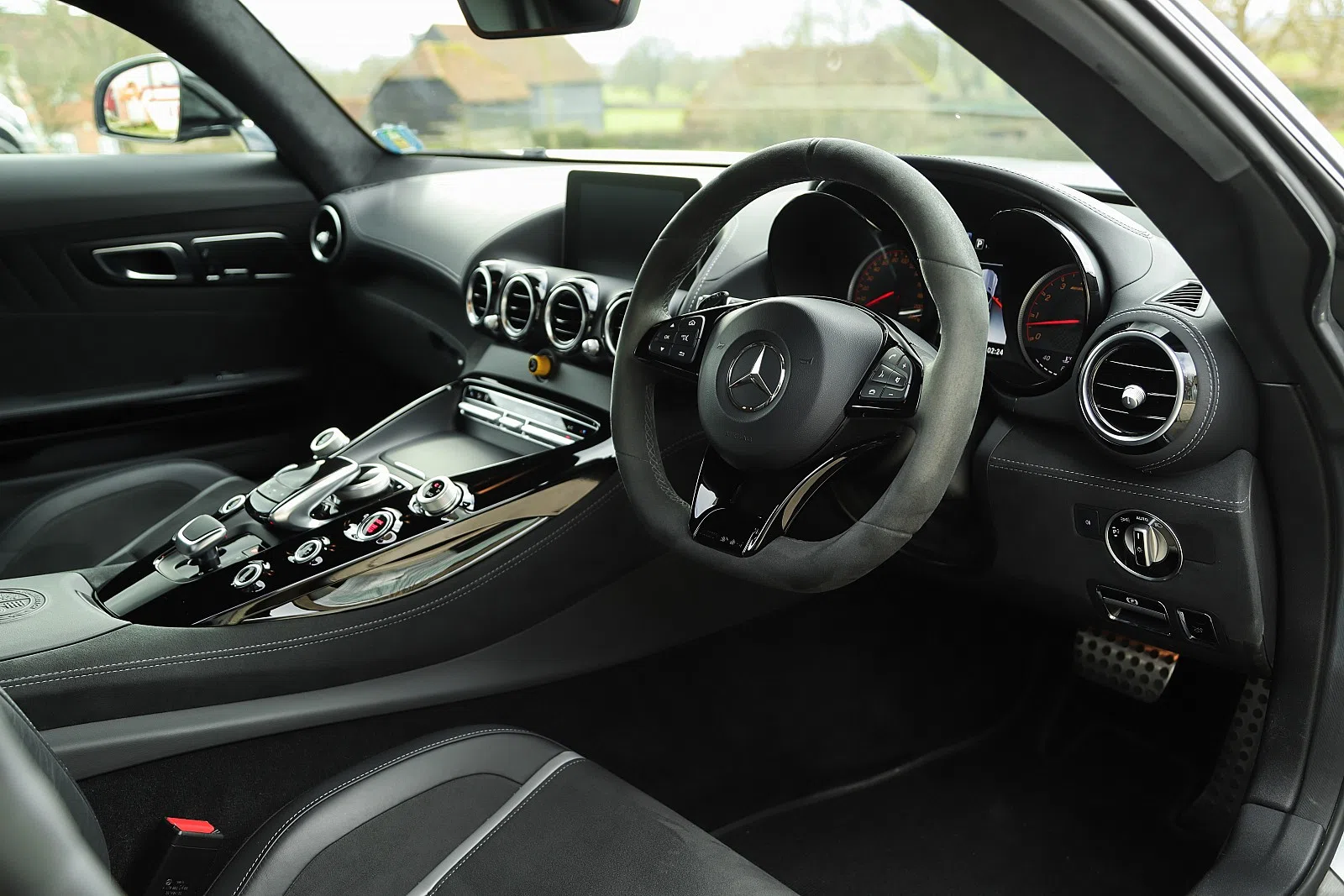 2018 Mercedes-AMG GT R interior, dashboard, Black, leather